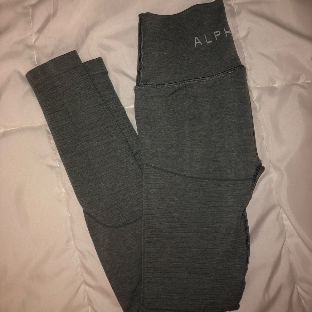 NEVER WORN Alphalete Revival Leggings